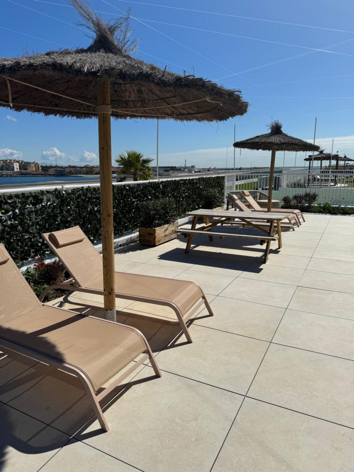 Marina Club Luxury Private Studio With Pool And Incredible Views Гибралтар Экстерьер фото