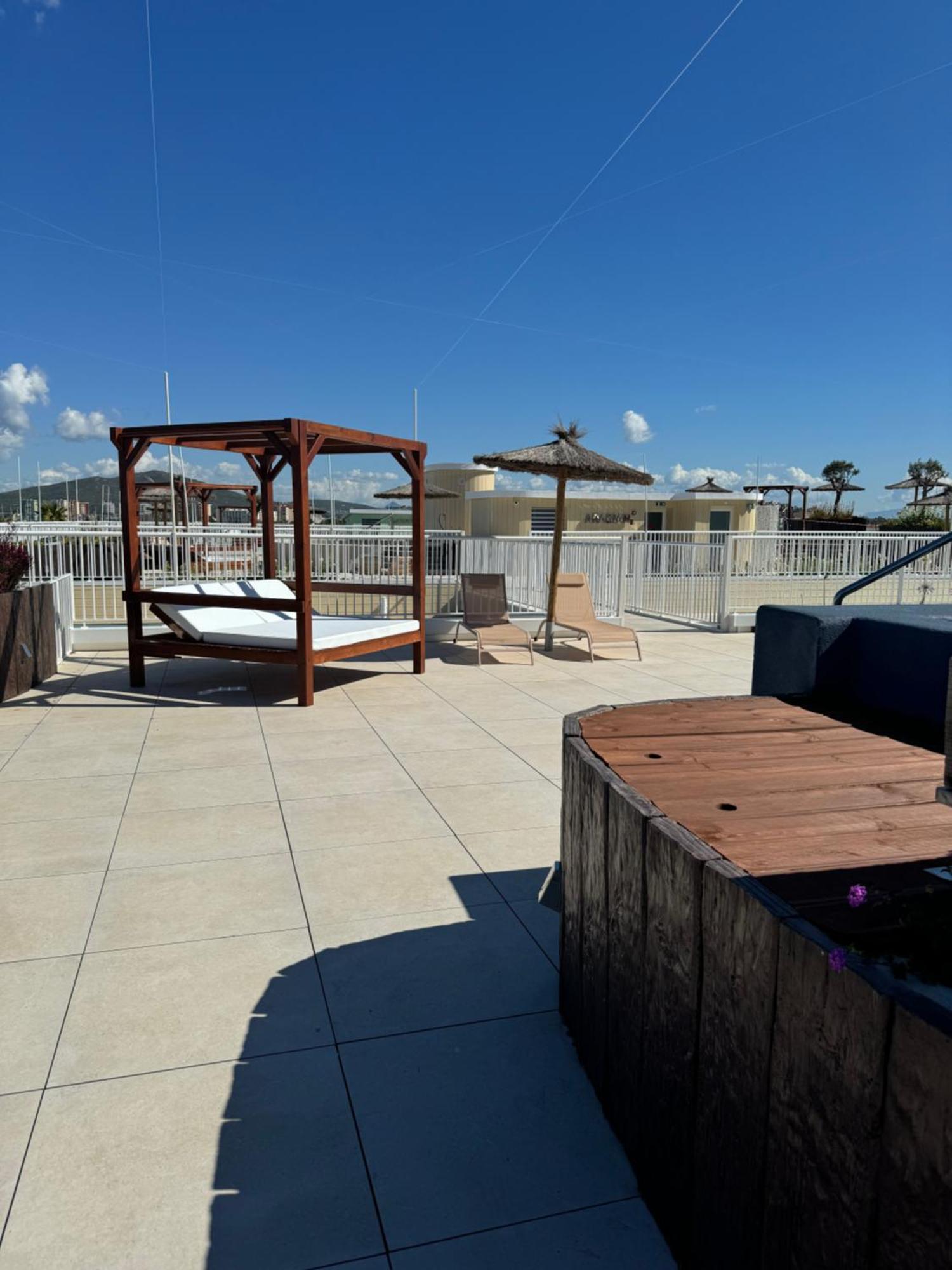 Marina Club Luxury Private Studio With Pool And Incredible Views Гибралтар Экстерьер фото